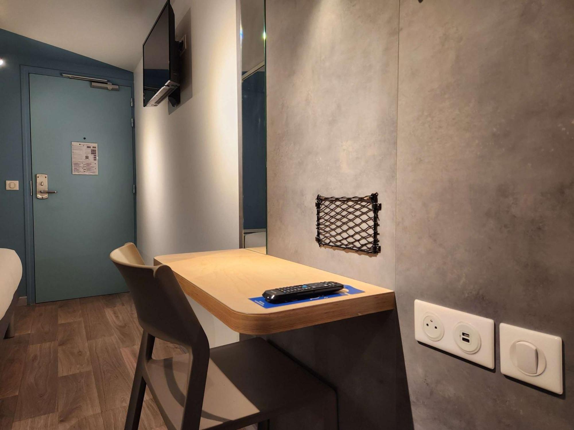 Ibis Budget Chambourcy Saint Germain Exterior photo