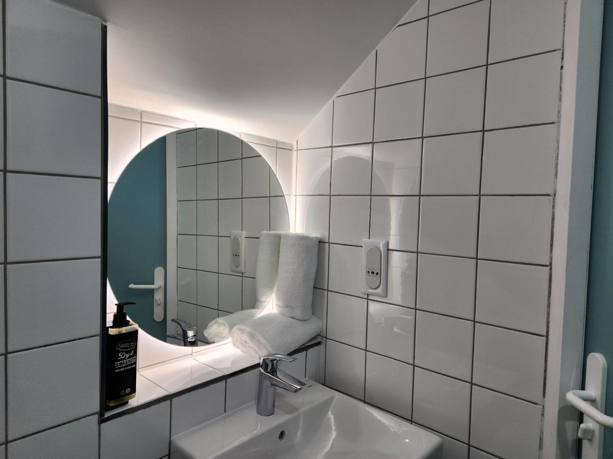 Ibis Budget Chambourcy Saint Germain Exterior photo